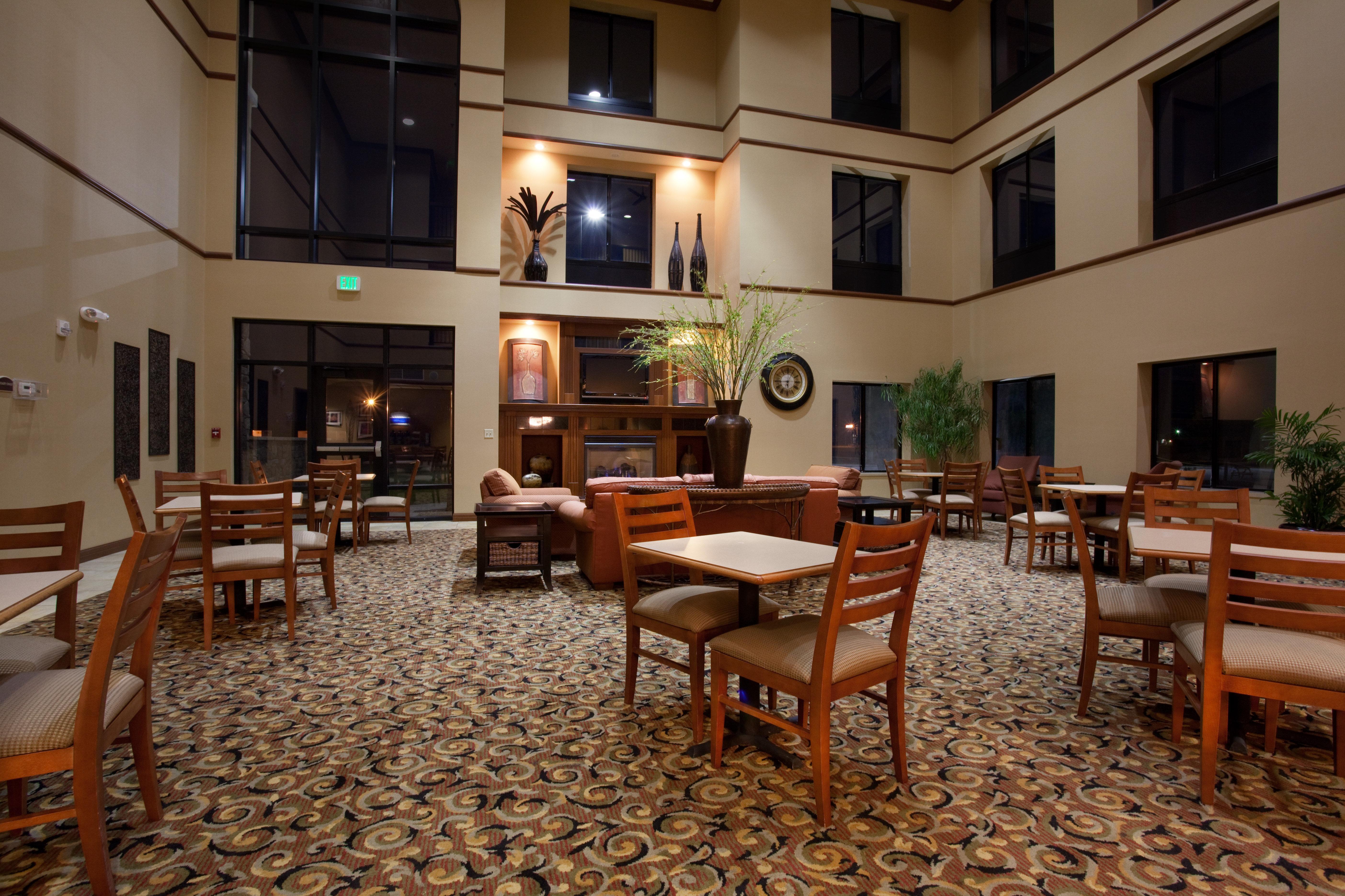 Comfort Inn & Suites Goodland Экстерьер фото