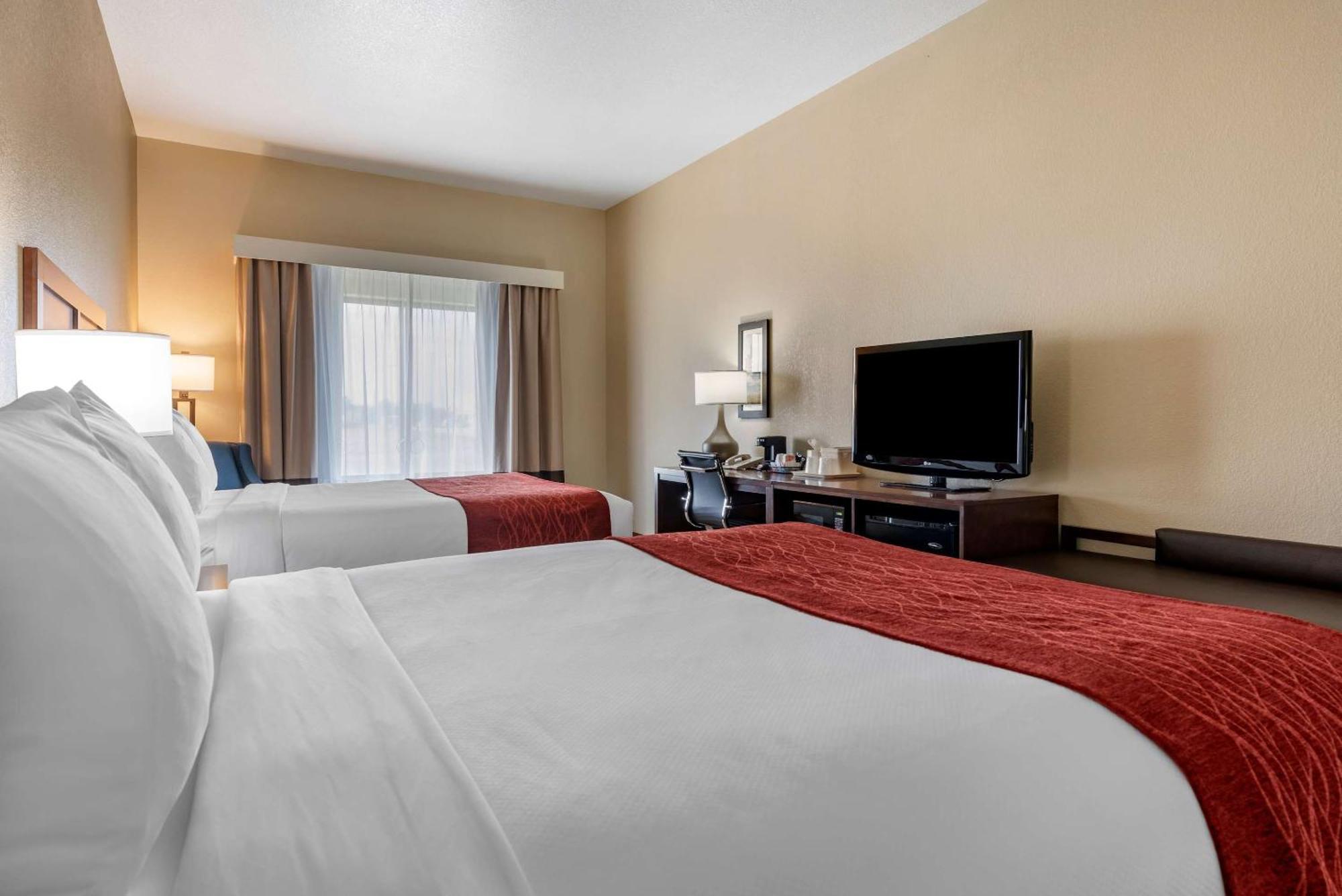 Comfort Inn & Suites Goodland Экстерьер фото